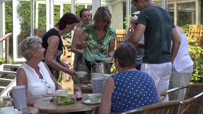 Lunch met biologische soep en gezelligheid.jpg